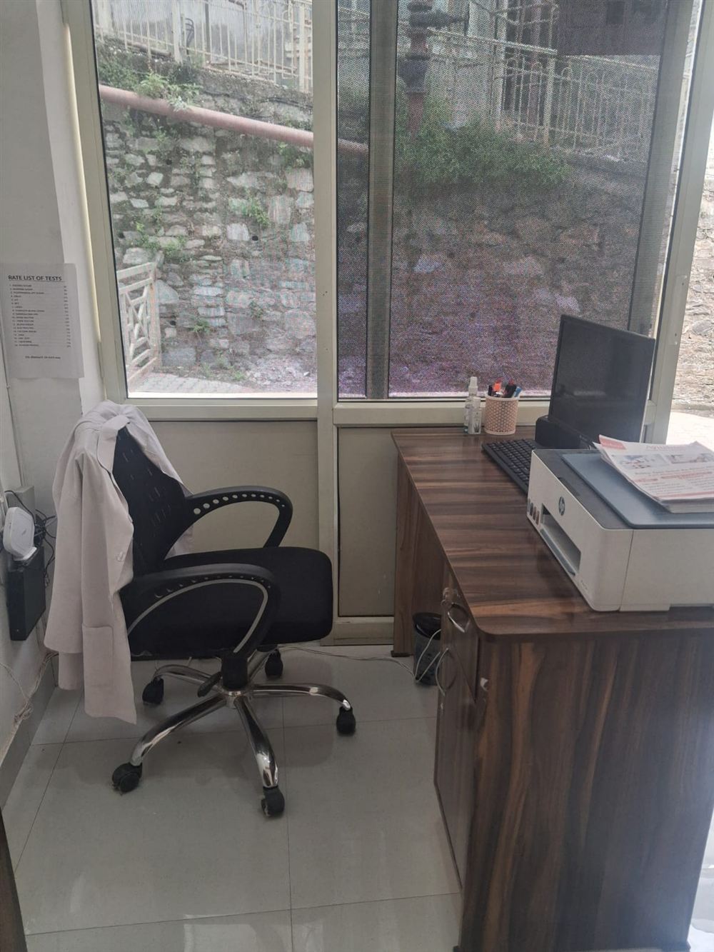 Theog Clinic interior